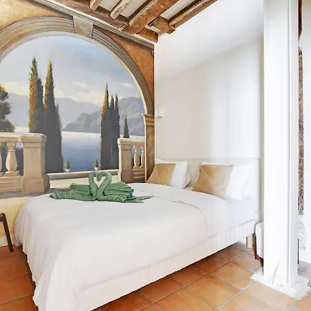 Appartamento Duplex In Saint-germain-des-pres *