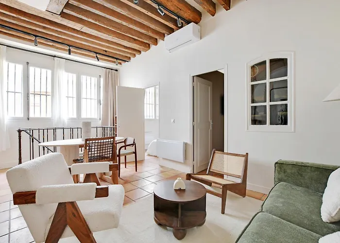 Duplex In Saint-germain-des-pres