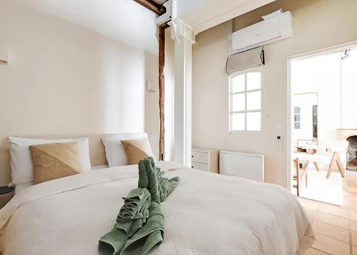 Duplex In Saint-germain-des-pres *